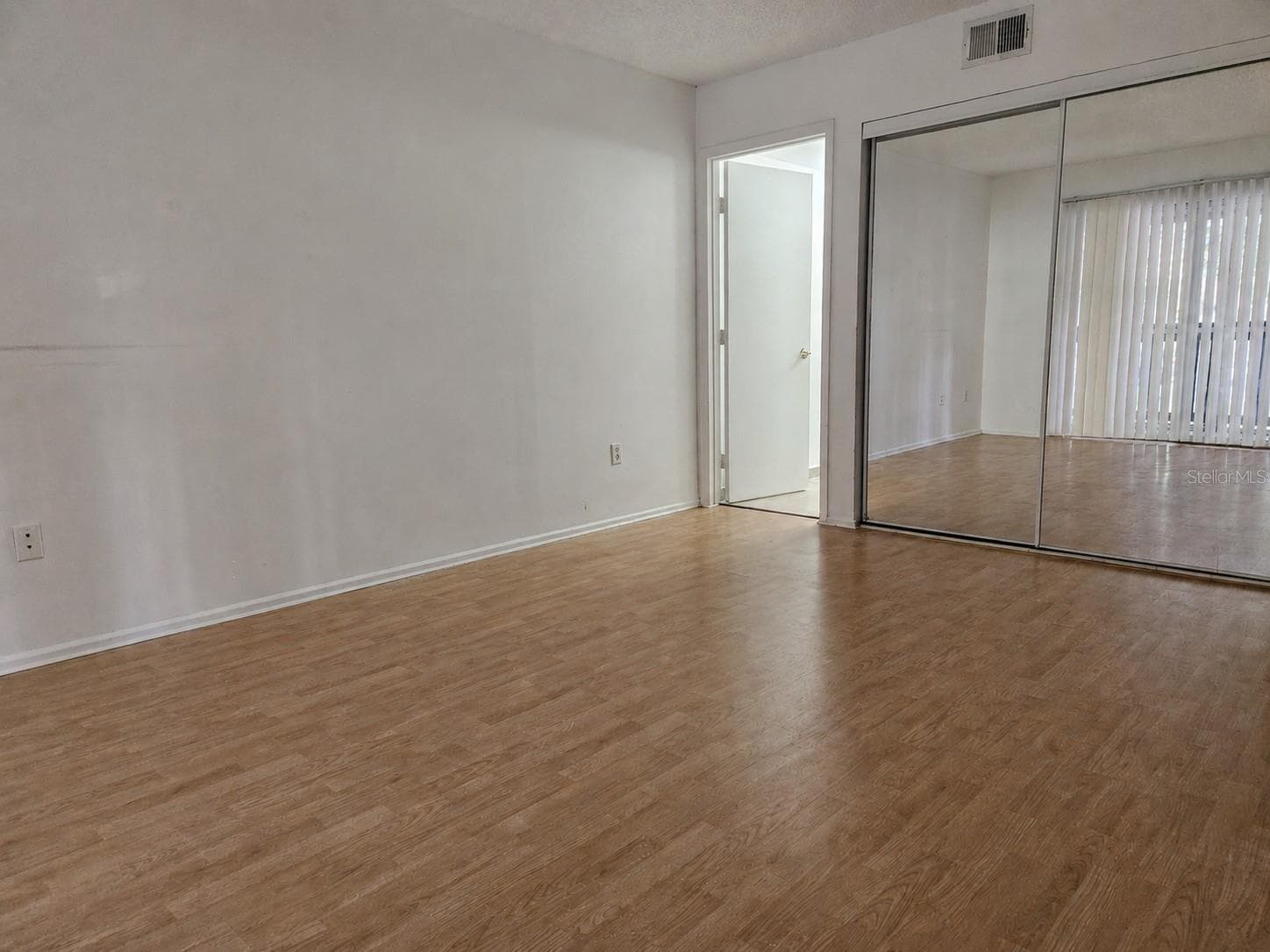 Primary Bedroom Closet - 8215 FAIRWAYS CIR #G202, OCALA