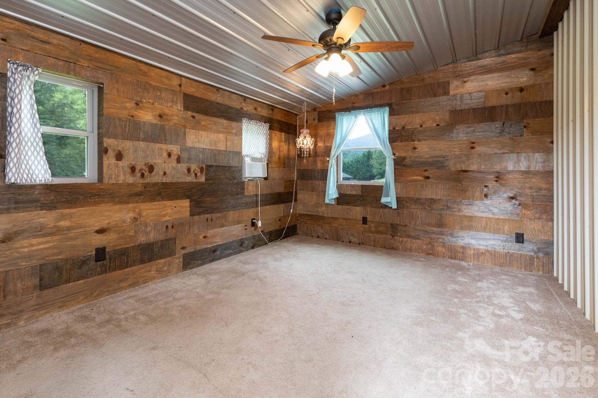 She Shed/Office attached to separate garage - 18 Hoye Lane, Candler