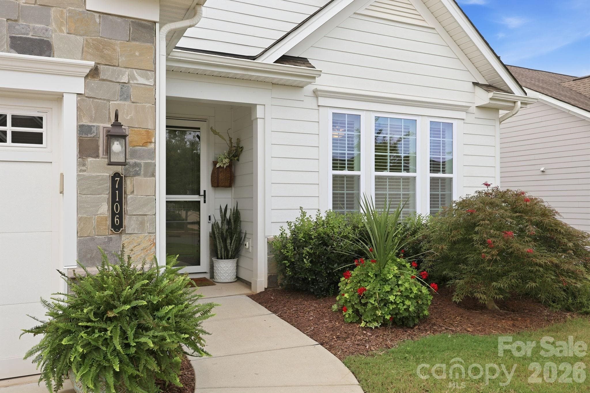 Single Family Residence at 7106 Overjoyed Crossing, Charlotte, photo 3 of 48