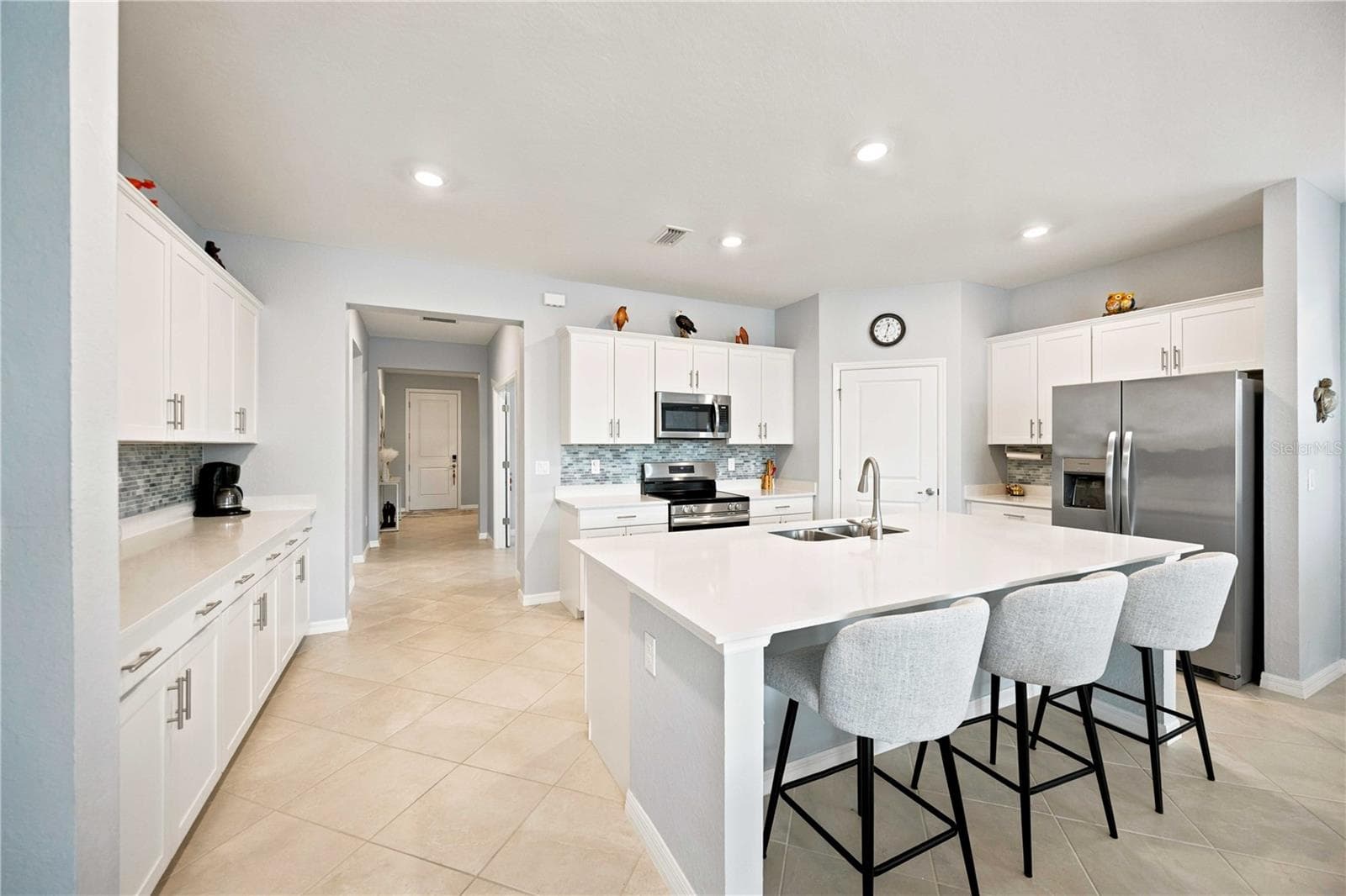 Single Family Residence at 19110 MOSCATO CT, VENICE, photo 8 of 75