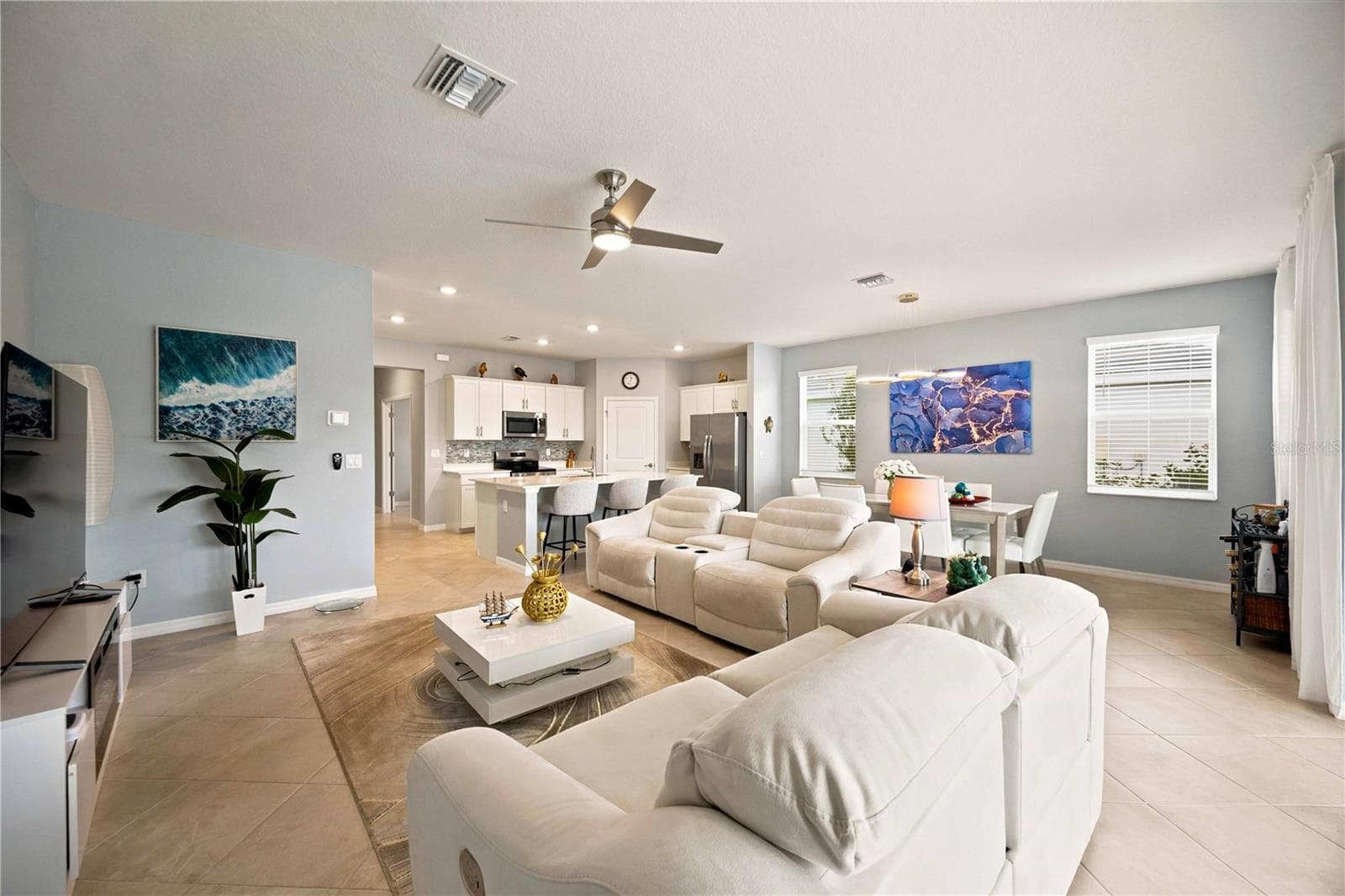 Single Family Residence at 19110 MOSCATO CT, VENICE, photo 18 of 75