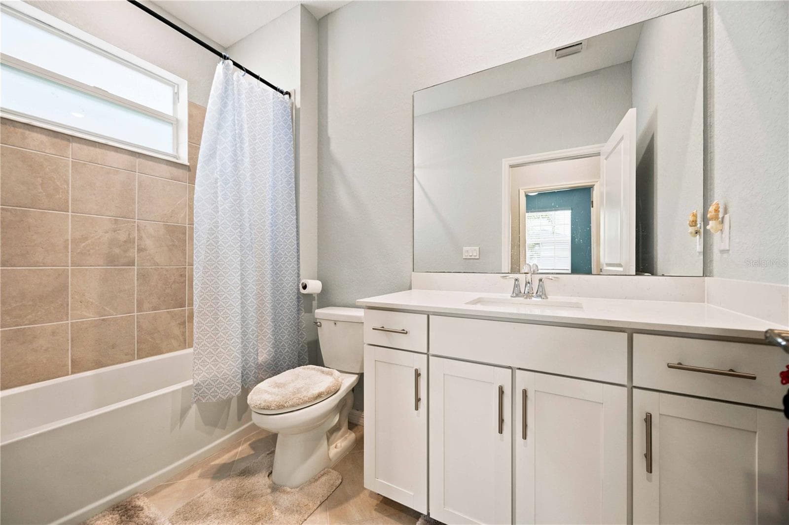 Single Family Residence at 19110 MOSCATO CT, VENICE, photo 34 of 75