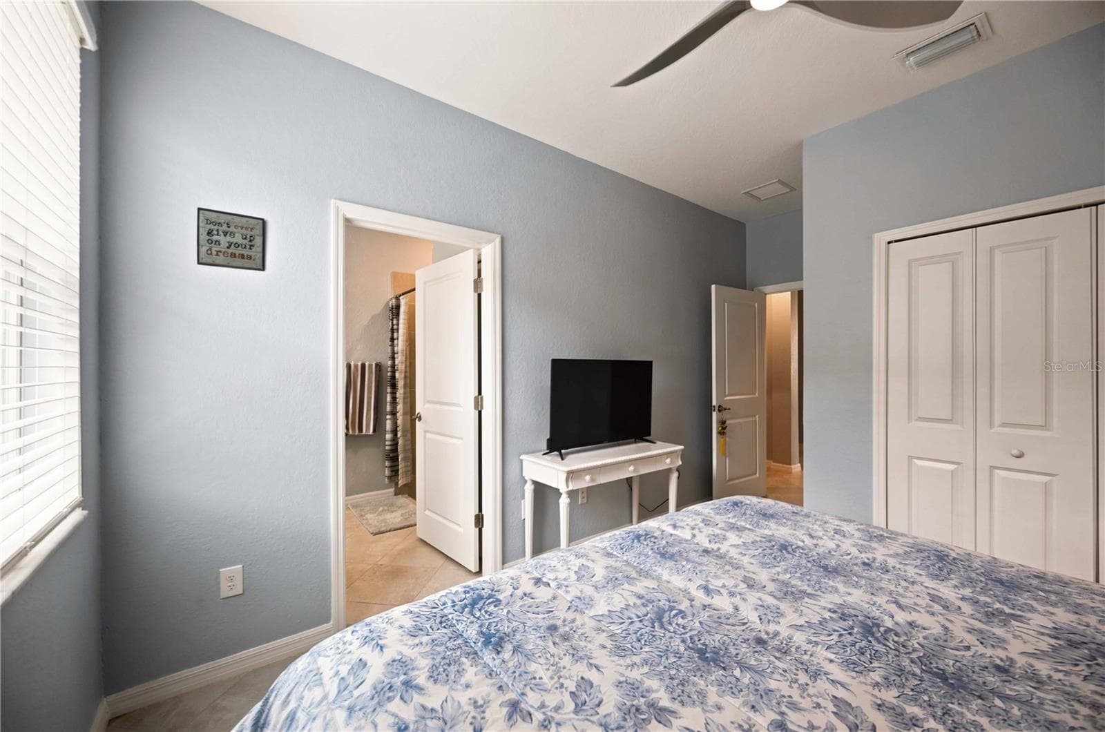 Single Family Residence at 19110 MOSCATO CT, VENICE, photo 42 of 75