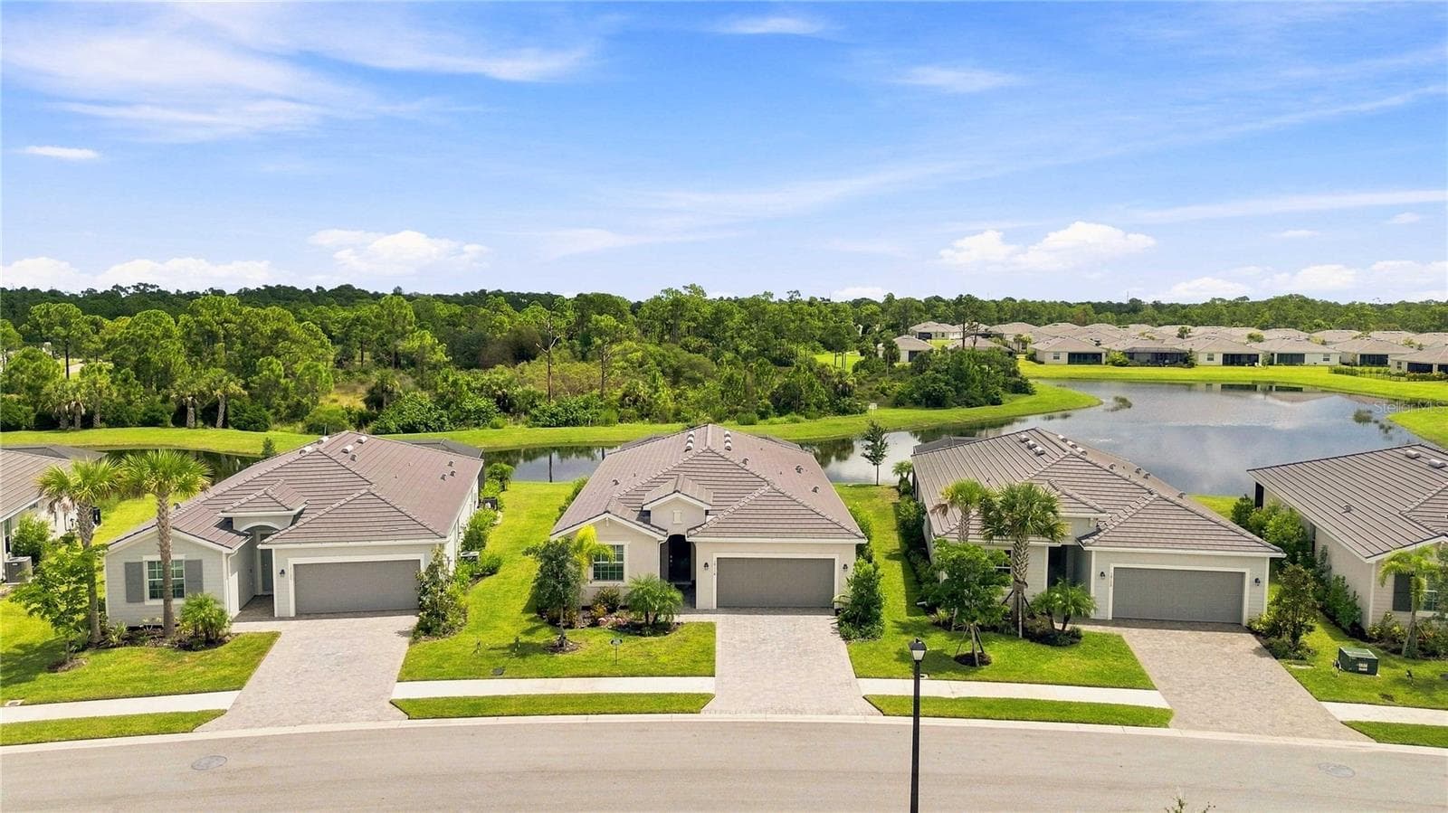 Single Family Residence at 19110 MOSCATO CT, VENICE, photo 62 of 75