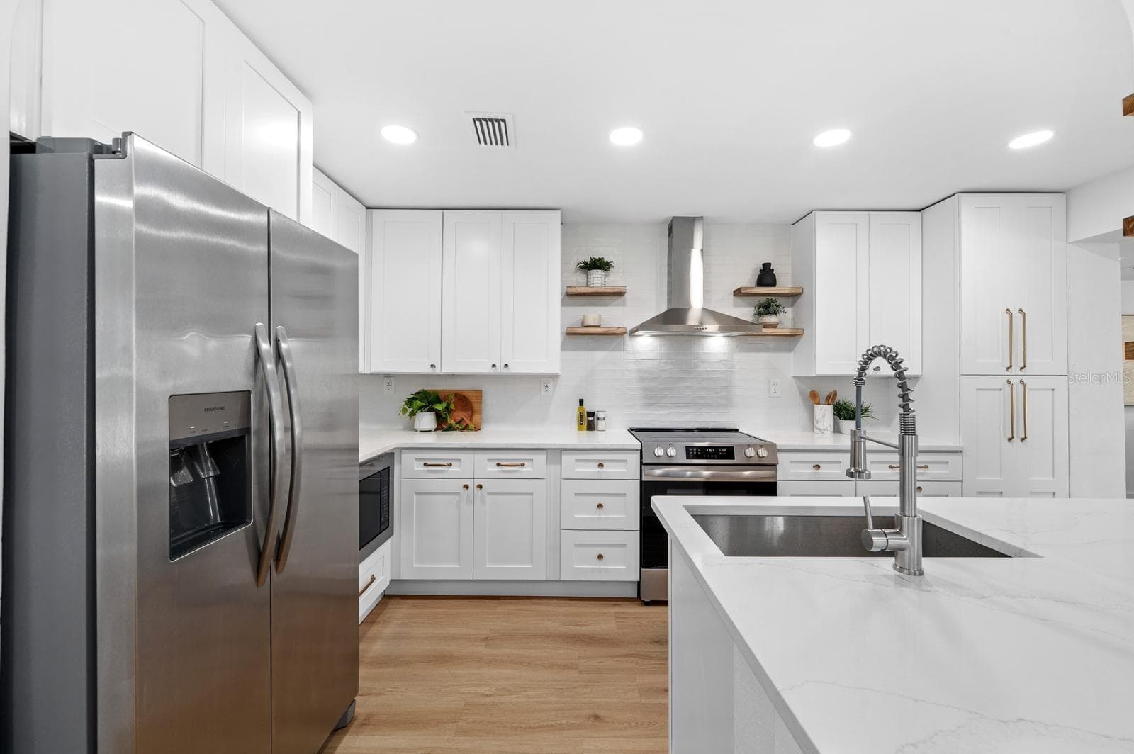 Kitchen - 1230 E HENRY AVE, TAMPA