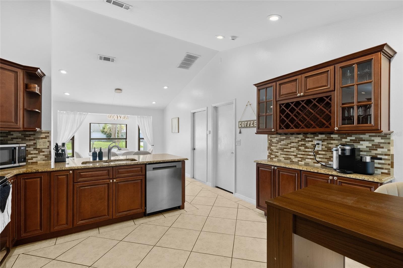 Single Family Residence at 148 VALENTINO CT, DAVENPORT, photo 8 of 29