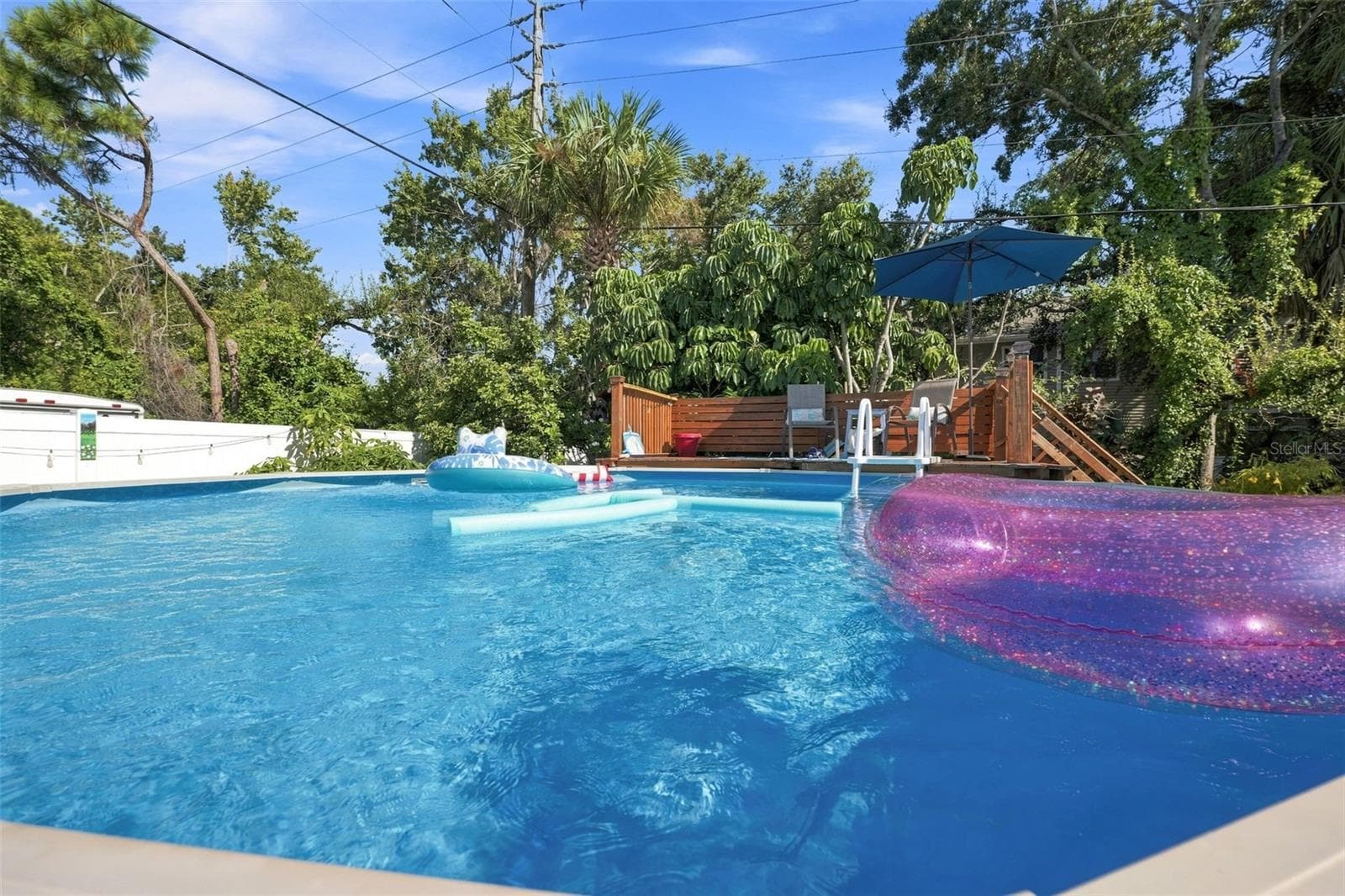 Single Family Residence at 8037 POWDER HORN CIR, LARGO, photo 31 of 42