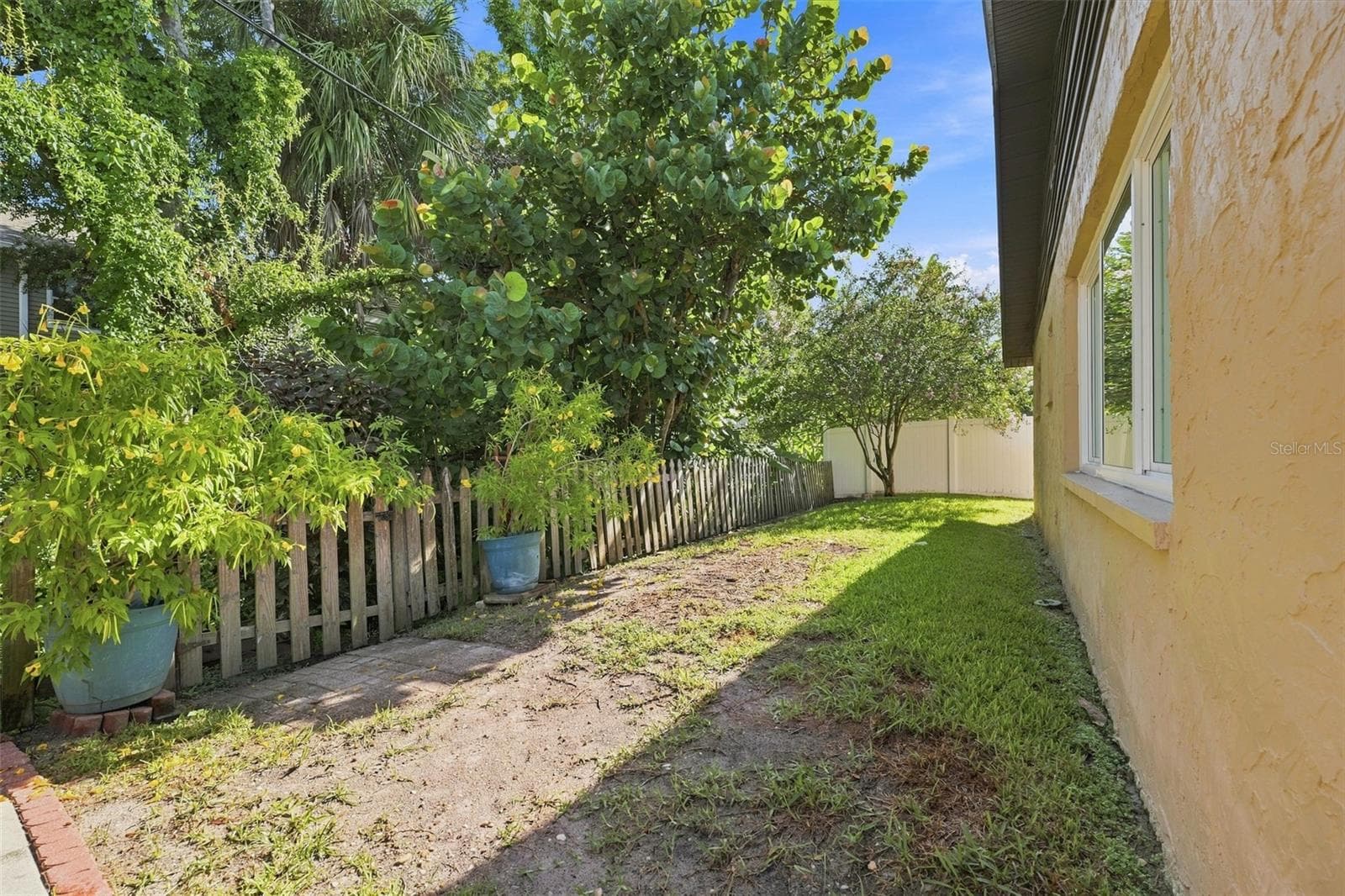 Single Family Residence at 8037 POWDER HORN CIR, LARGO, photo 36 of 42