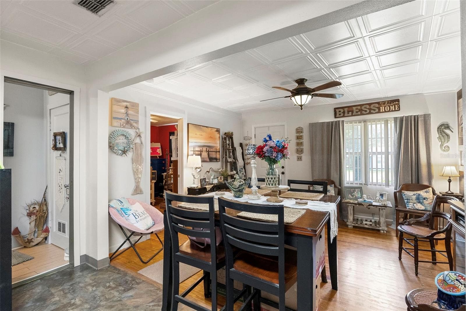 Single Family Residence at 8709 EL PORTAL DR, TAMPA, photo 19 of 41
