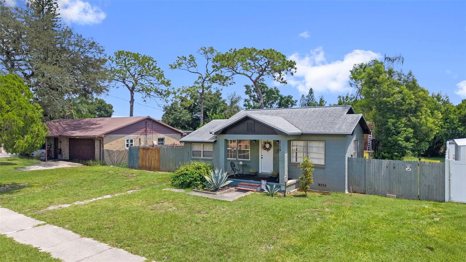 Single Family Residence at 8709 EL PORTAL DR, TAMPA, photo 38 of 41