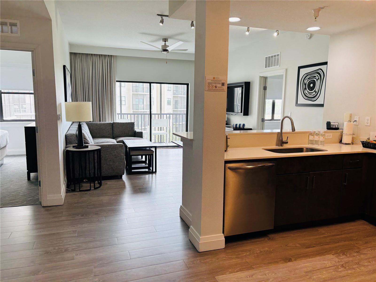 Condo - Hotel at 14501 GROVE RESORT AVE #3534, WINTER GARDEN, photo 4 of 42