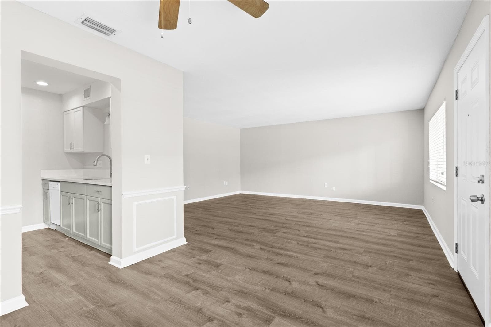Condominium at 350 79TH AVE N #134, ST PETERSBURG, photo 5 of 25
