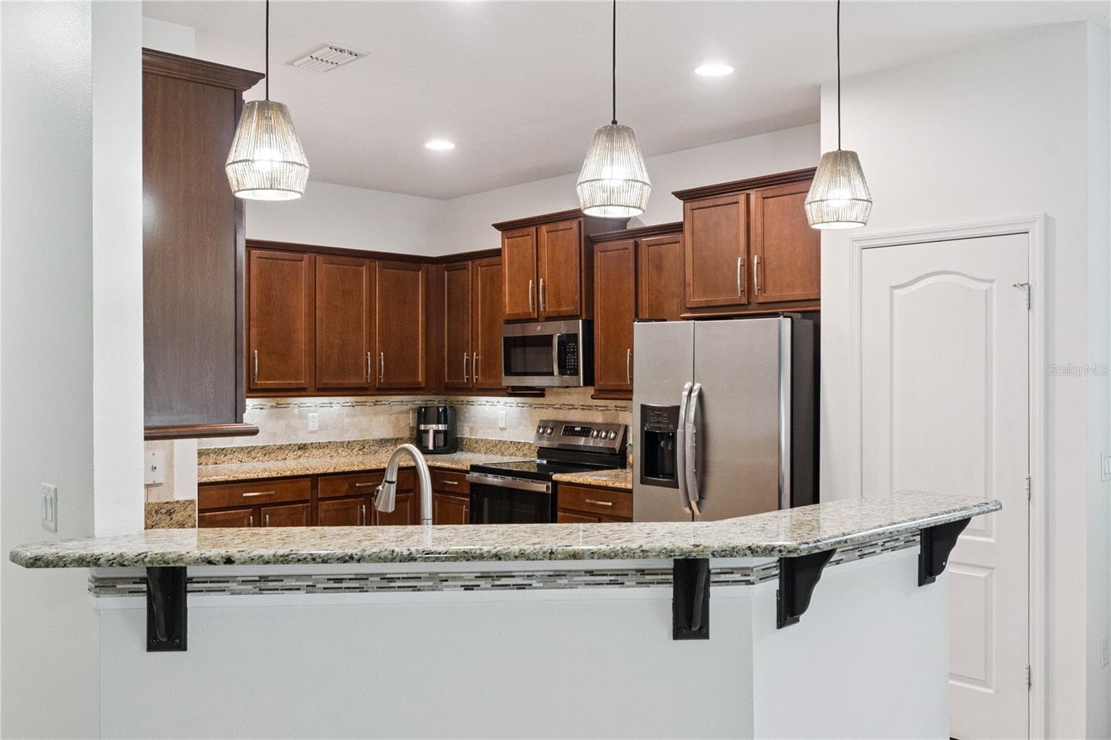 Townhouse at 1356 SCARLET OAK LOOP, WINTER GARDEN, photo 12 of 38