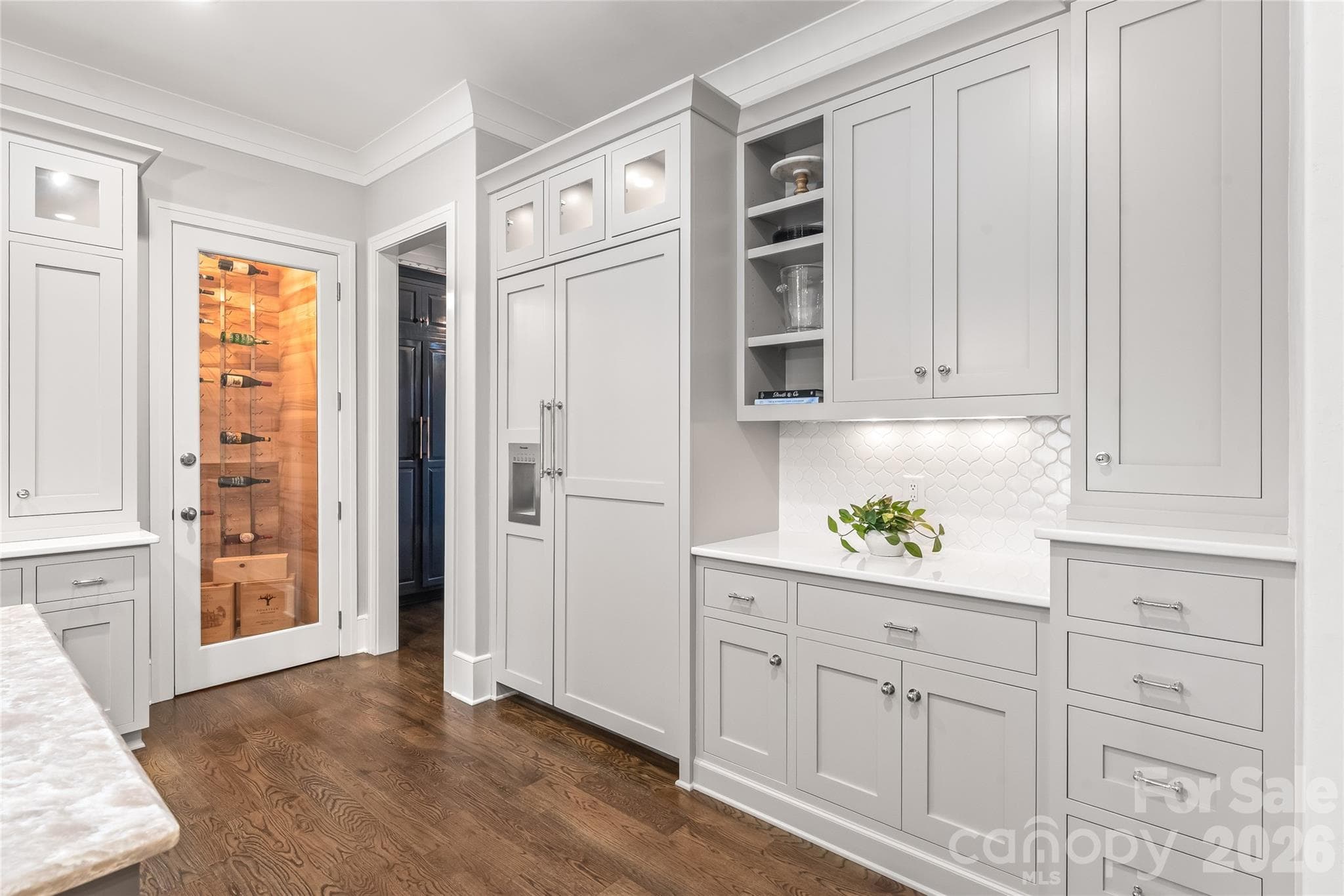 Refined touches and thoughtful space surround you. - 2800 Wintergreen Drive, Charlotte