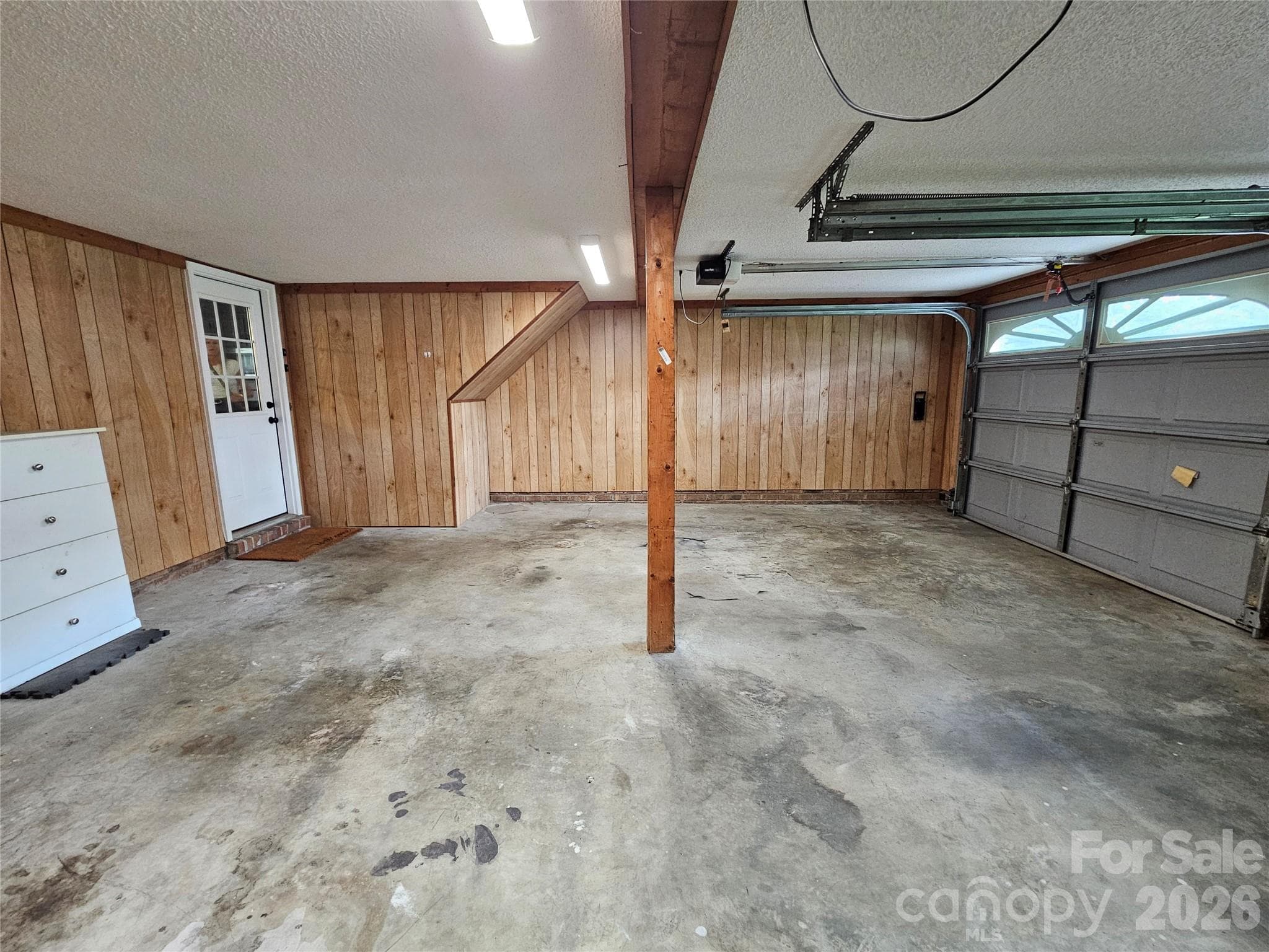 Attached Garage - 1035 Waterway Drive, Sumter