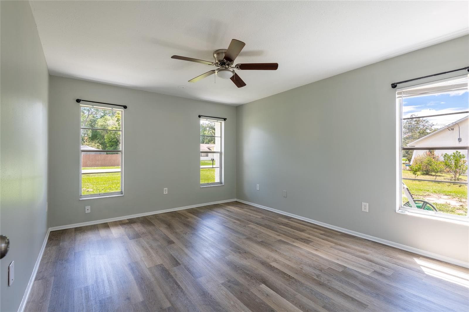 Front 2nd bedroom. - 1257 FINLAND DR, SPRING HILL