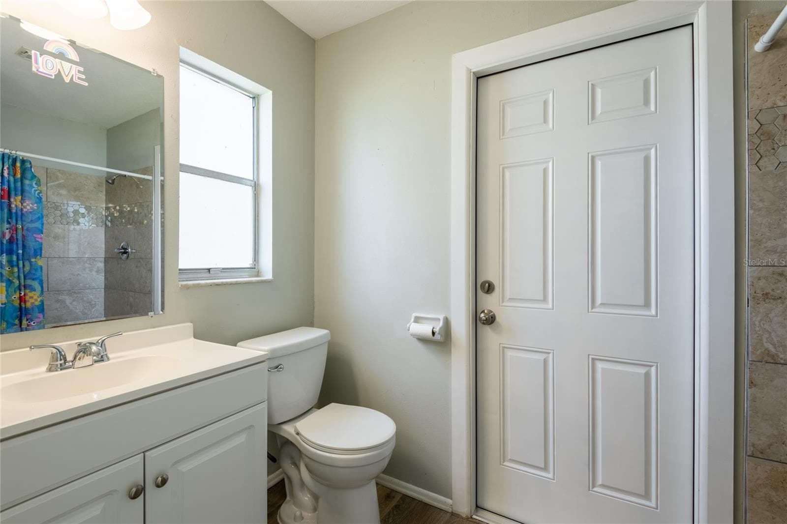 2nd bathroom with standup shower. - 1257 FINLAND DR, SPRING HILL
