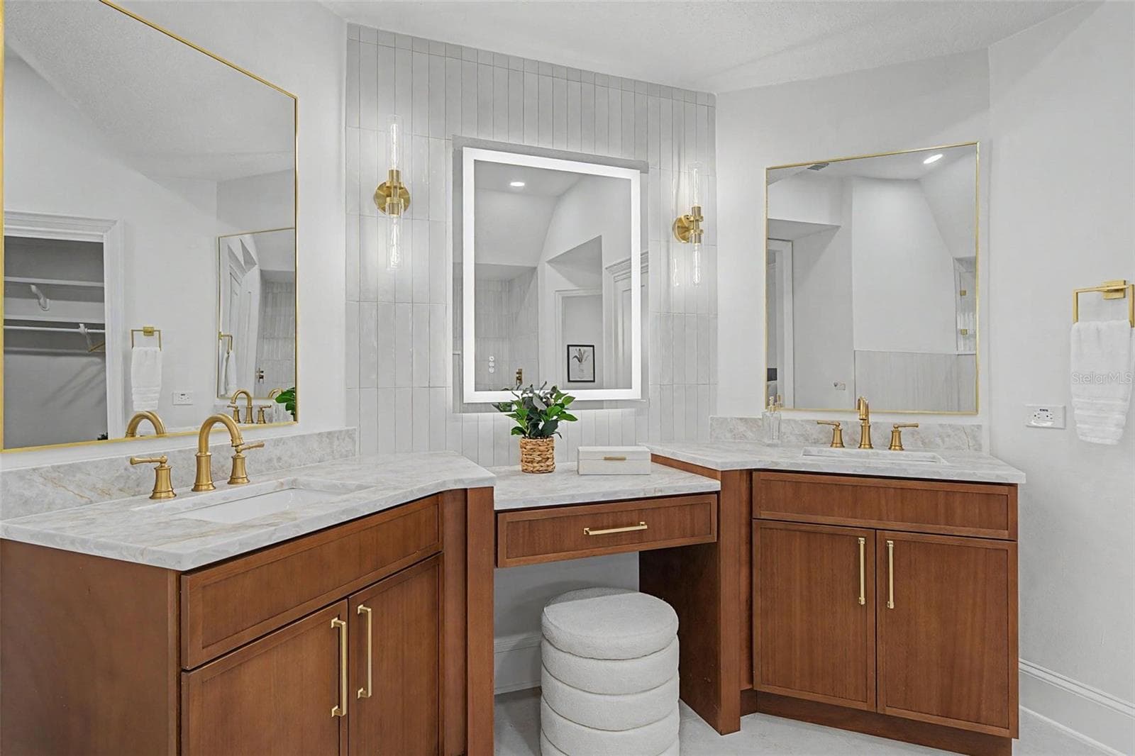 Single Family Residence at 35 GREENHAVEN TRL, OLDSMAR, photo 16 of 74
