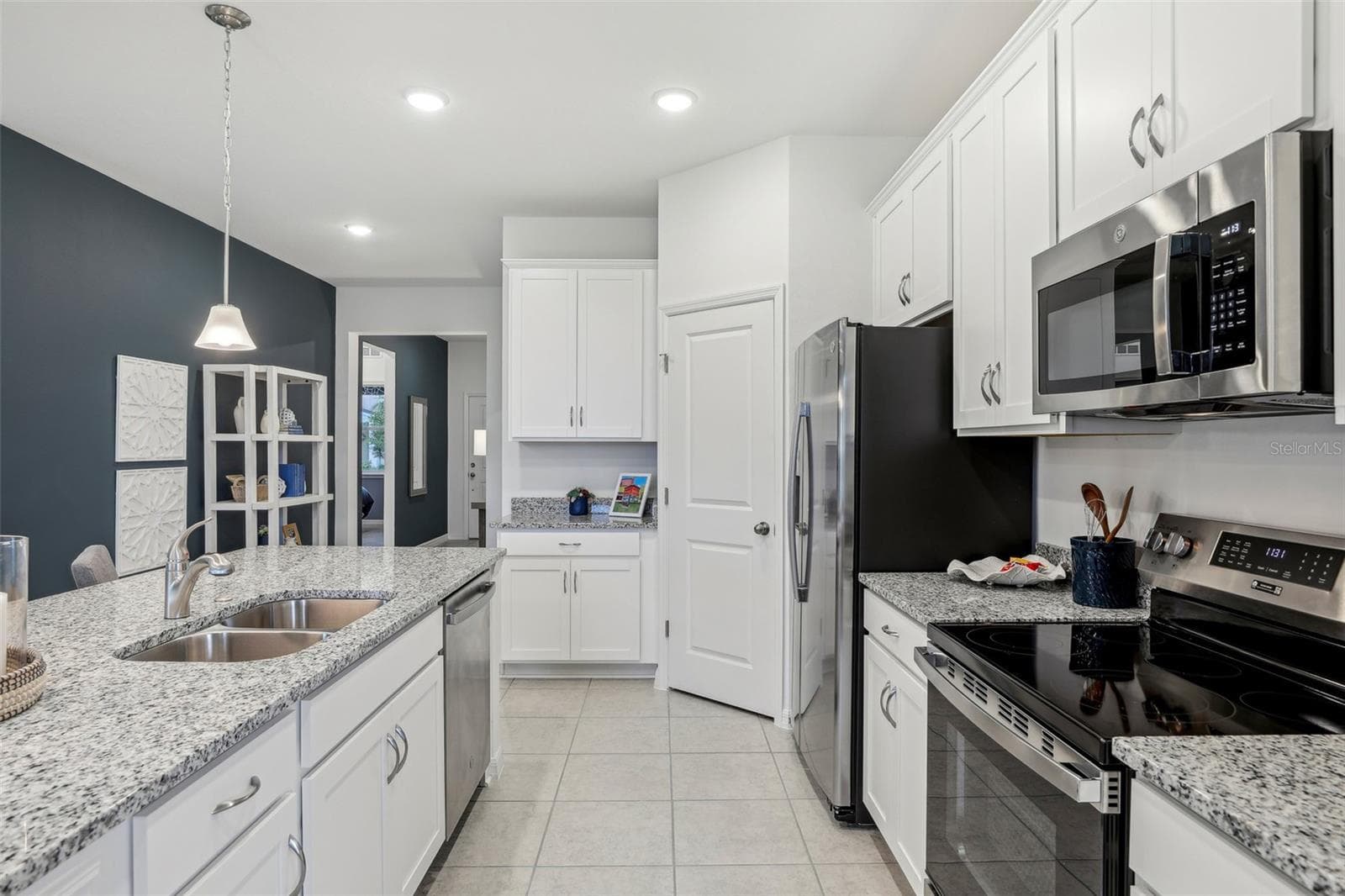 Single Family Residence at 3975 TRIPLE CROWN LOOP, SANFORD, photo 7 of 47