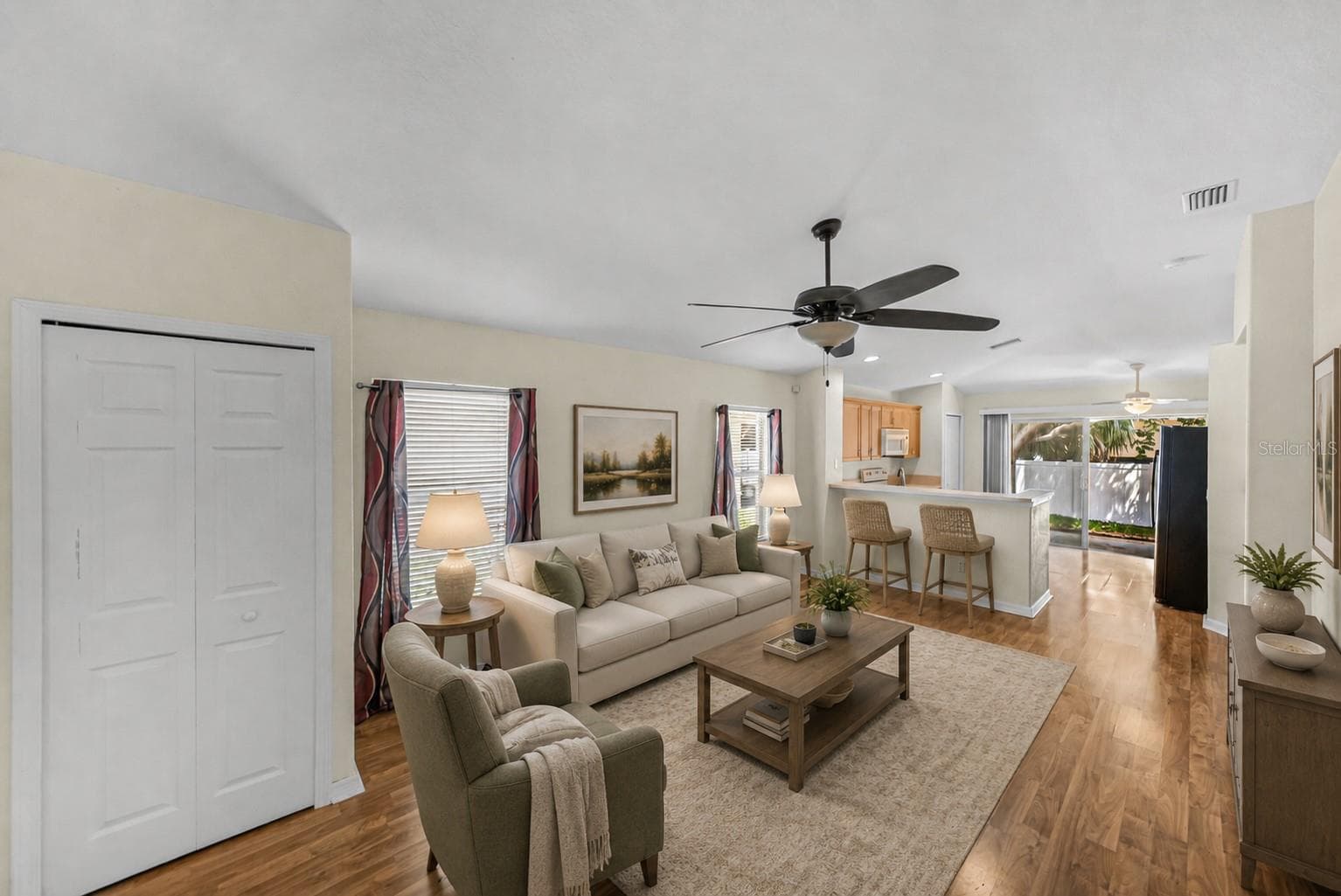 Single Family Residence at 11578 HAMMOCKS GLADE DR, RIVERVIEW, photo 5 of 48