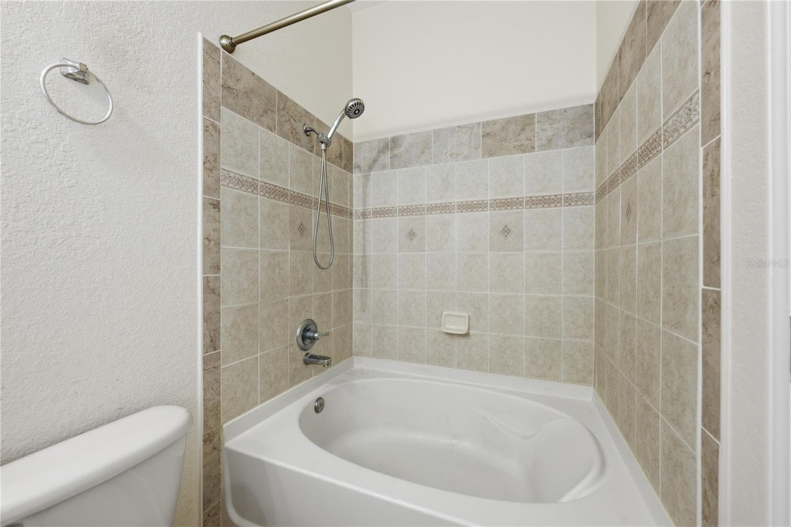 Single Family Residence at 11578 HAMMOCKS GLADE DR, RIVERVIEW, photo 20 of 48
