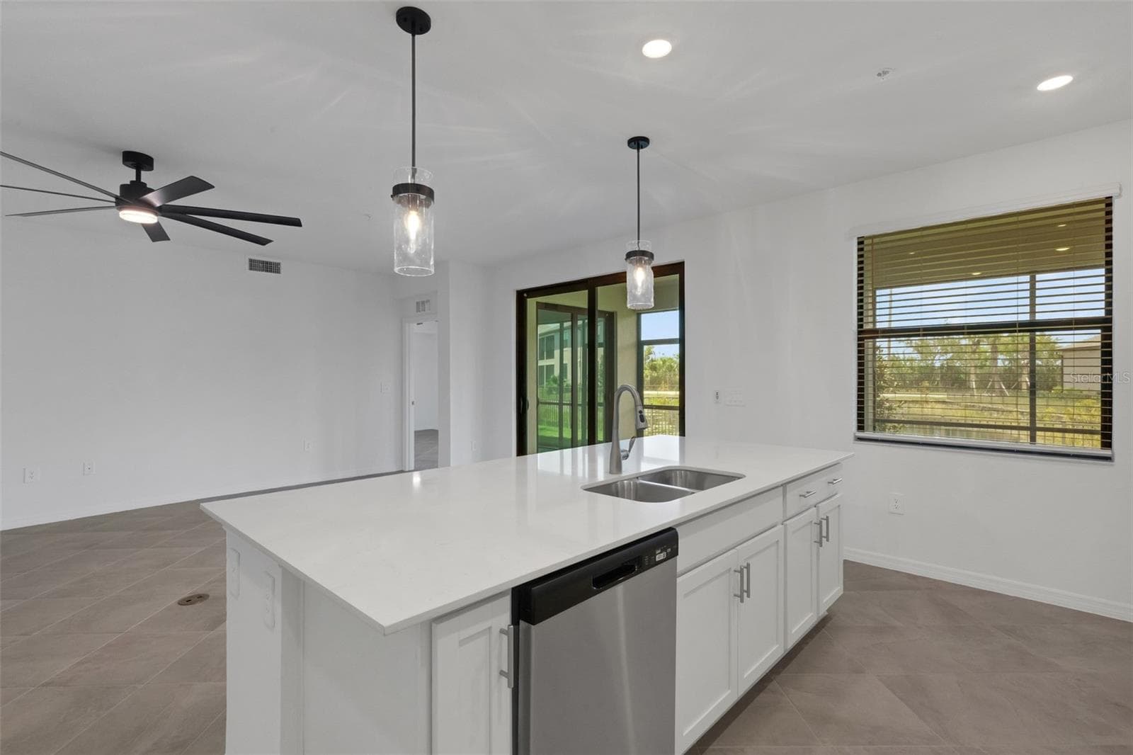 Kitchen Island - 5624 SUMMIT POINTE CIR #104, BRADENTON