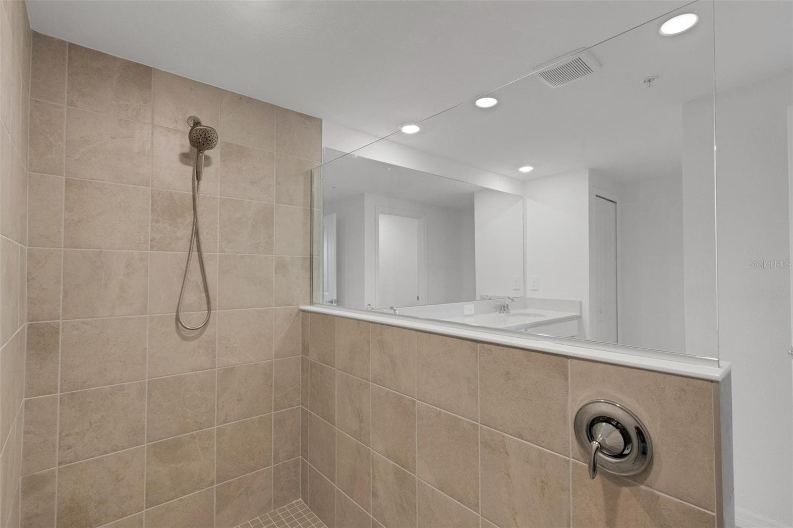 Master Shower - 5624 SUMMIT POINTE CIR #104, BRADENTON
