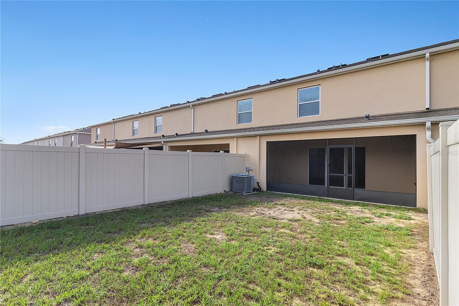 Backyard - 9033 WILDFLOWER LN, KISSIMMEE