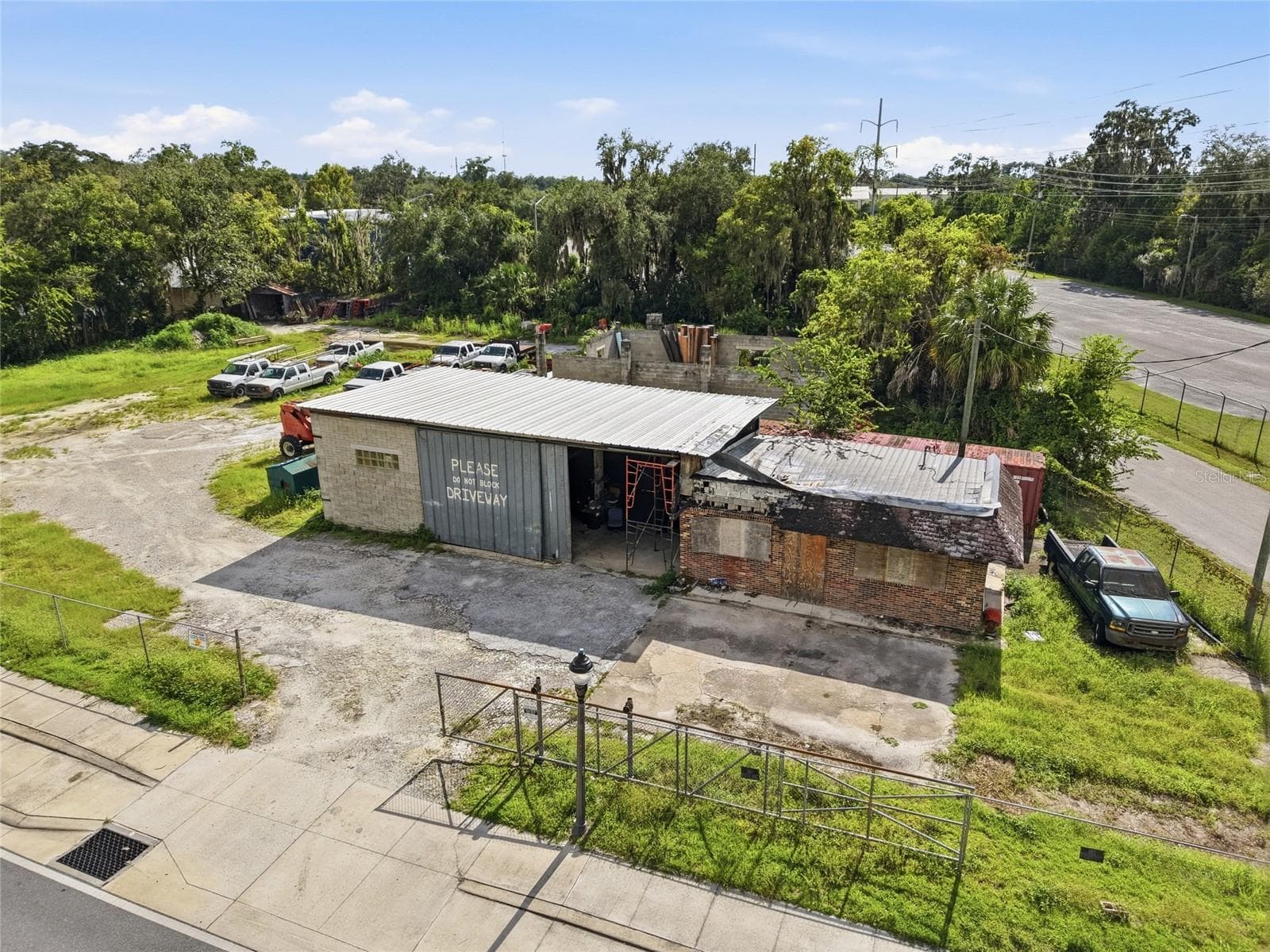916 SE 4TH ST