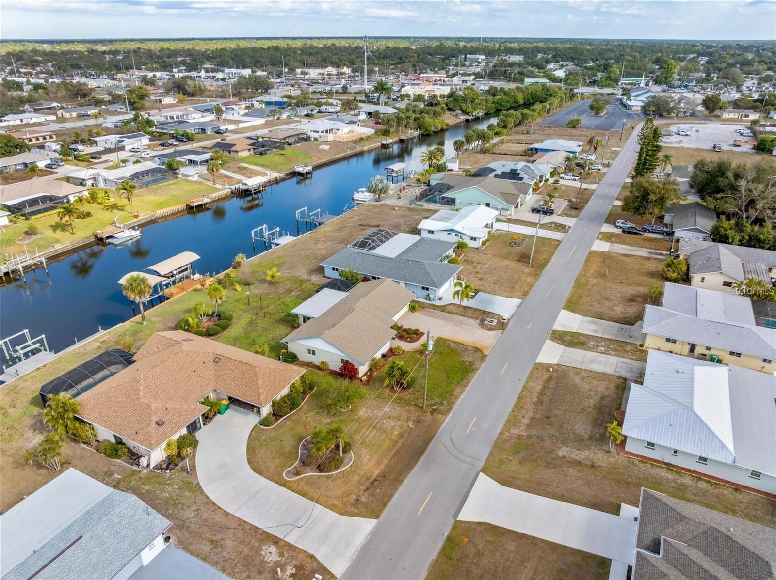 Single Family Residence at 774 SPRING LAKE BLVD NW, PORT CHARLOTTE, photo 28 of 30
