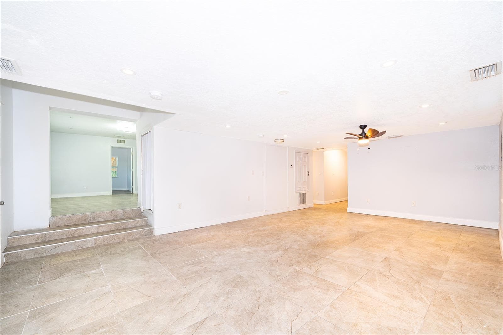 Large Living Room - 324 SEMINOLA BLVD, CASSELBERRY
