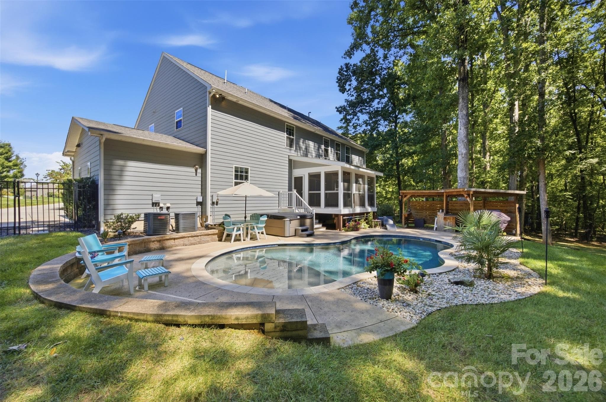 Single Family Residence at 1009 Brookmeade Drive, Waxhaw, photo 34 of 48