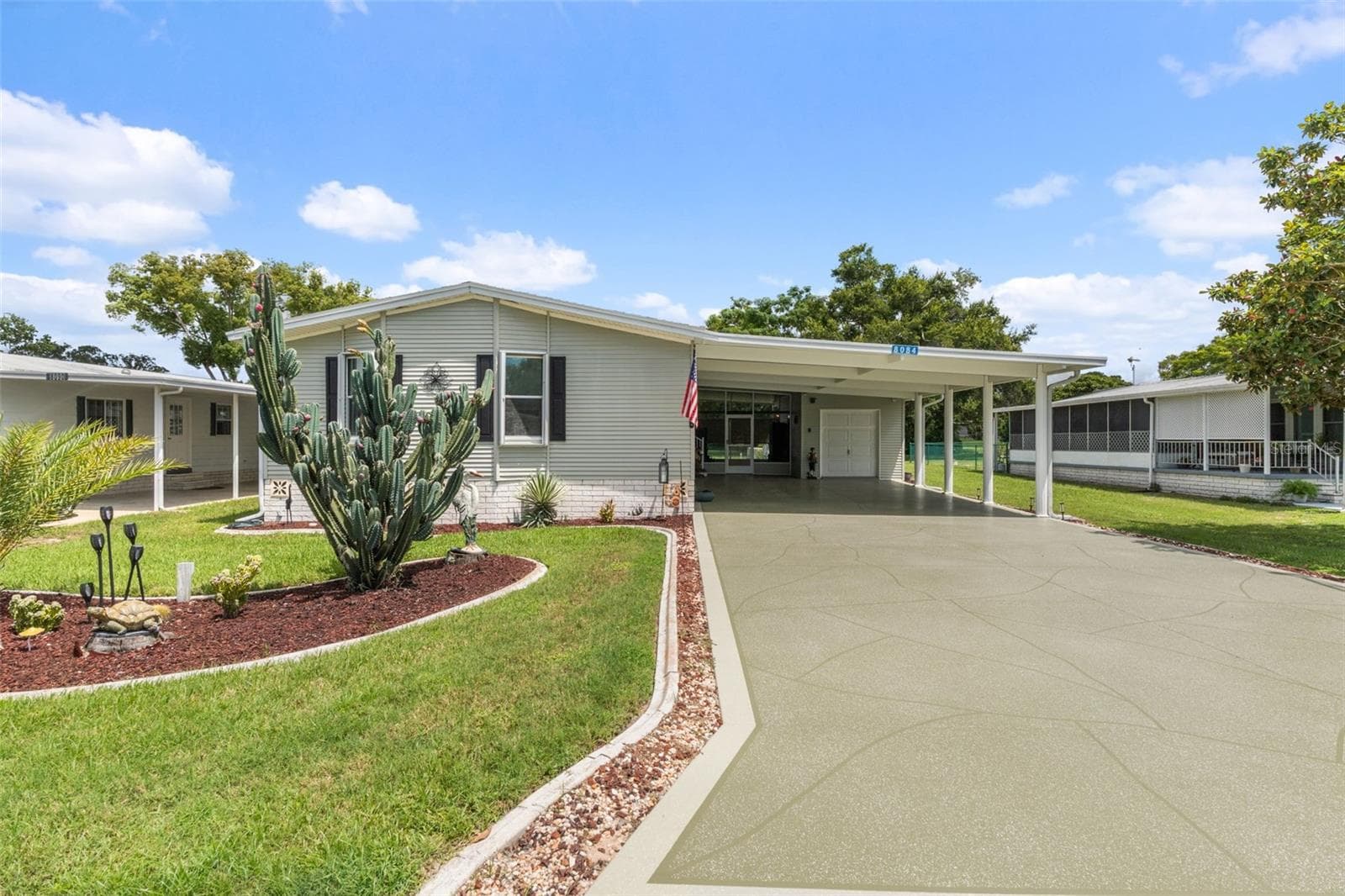 8084 LITTLE TEE LN