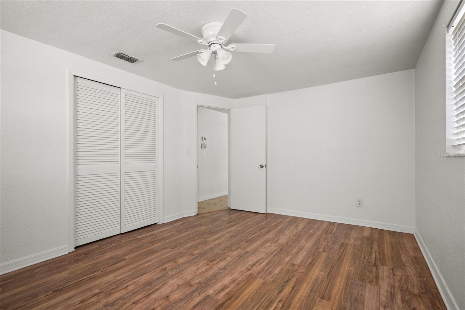 Single Family Residence at 3438 KIMBERLY OAKS DR, HOLIDAY, photo 16 of 33