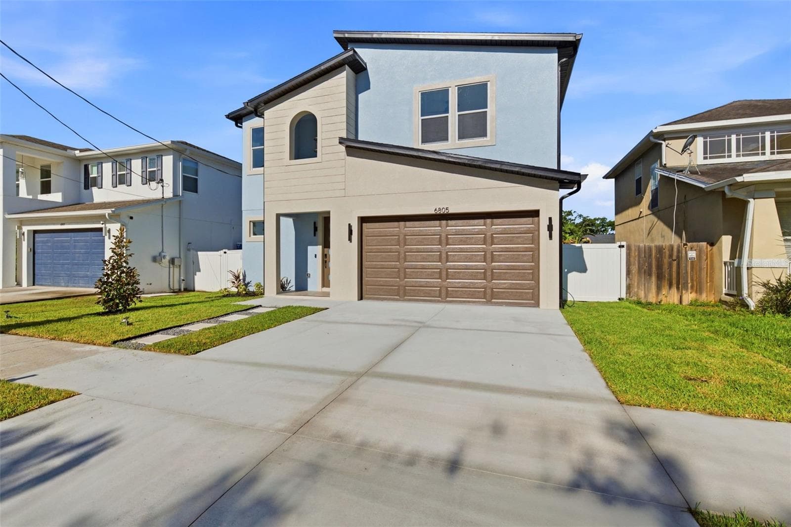 Single Family Residence at 6805 S ELEMETA ST, TAMPA, photo 10 of 91