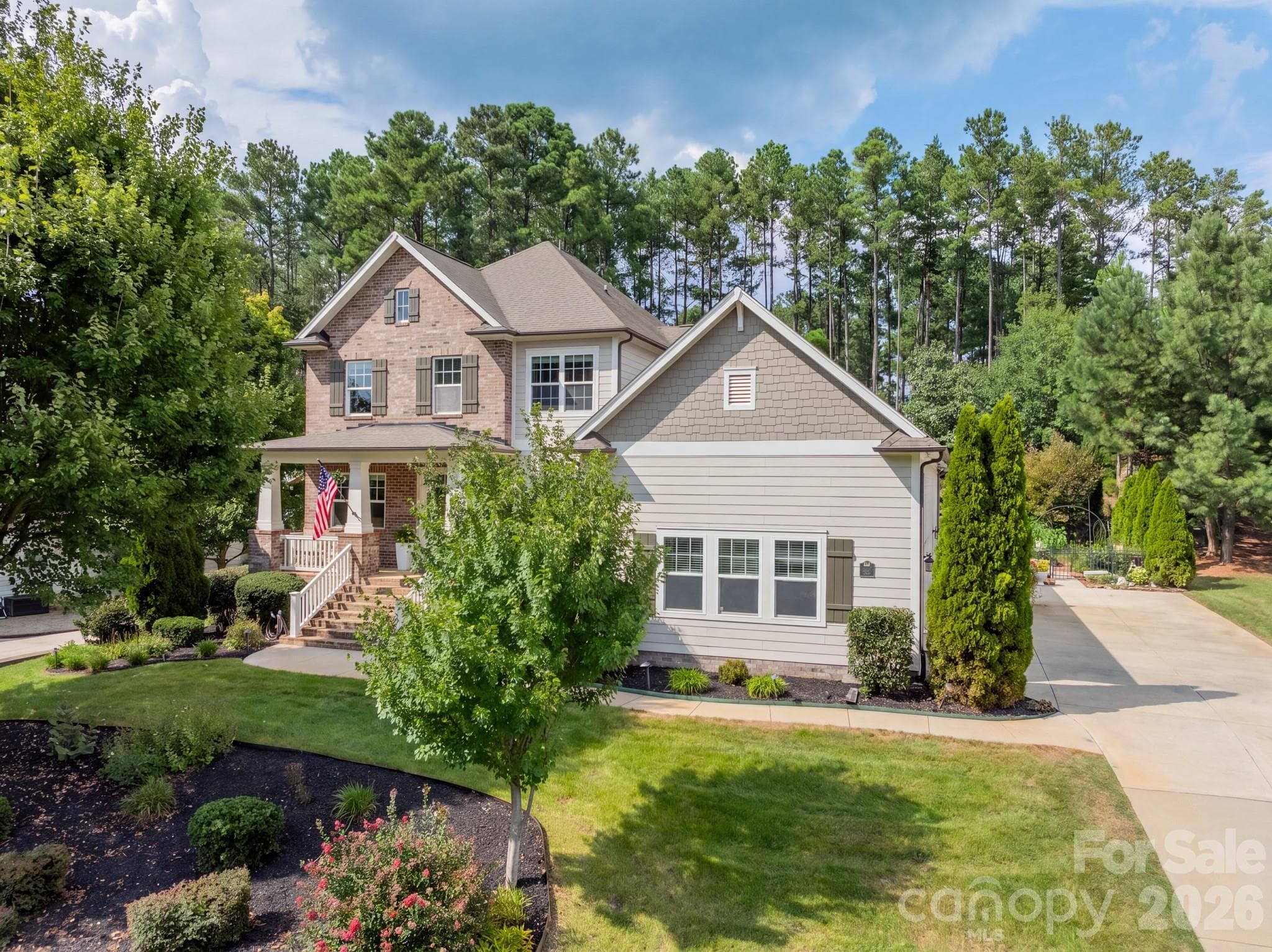 Single Family Residence at 317 Holdsworth Drive, Mount Holly, photo 2 of 48