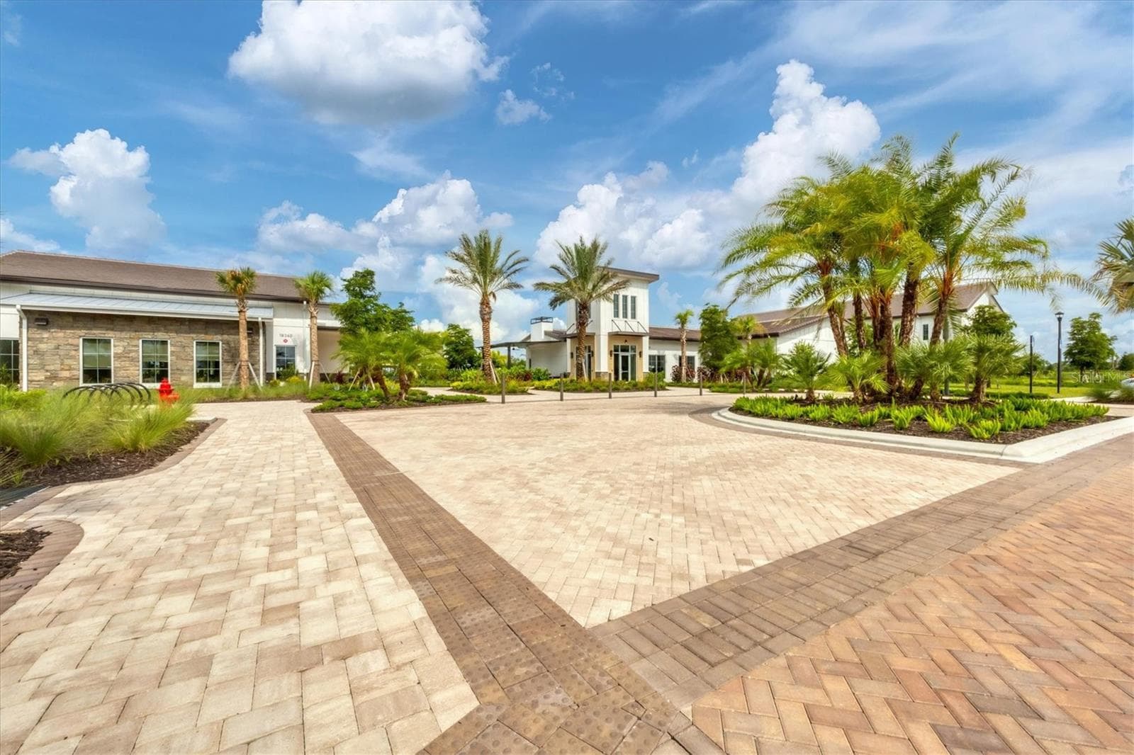 Single Family Residence at 17218 BARNWOOD PL, LAKEWOOD RANCH, photo 33 of 56