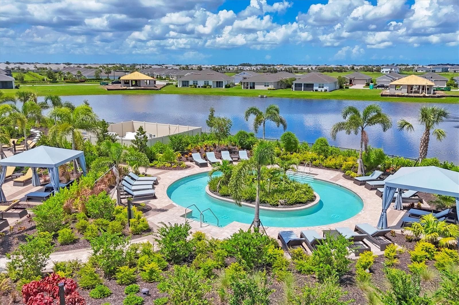 Single Family Residence at 17218 BARNWOOD PL, LAKEWOOD RANCH, photo 45 of 56