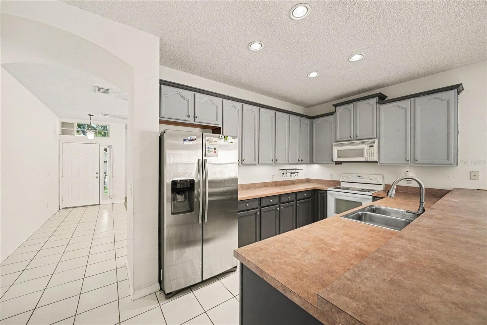 Single Family Residence at 8257 BAYWOOD VISTA DR, ORLANDO, photo 17 of 33