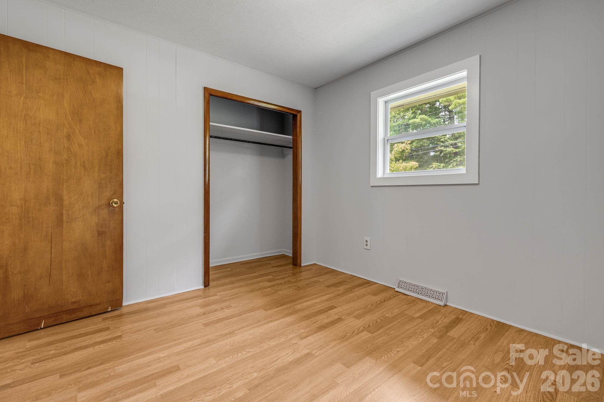 Single Family Residence at 25 Hickory Tree Road, Asheville, photo 18 of 46