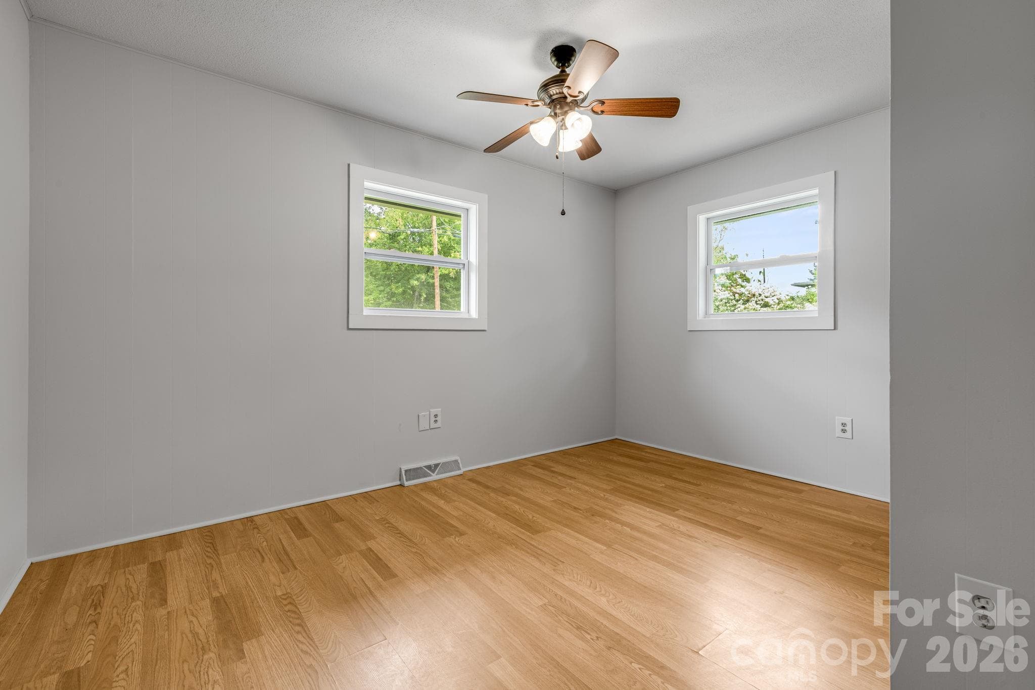 Single Family Residence at 25 Hickory Tree Road, Asheville, photo 27 of 46