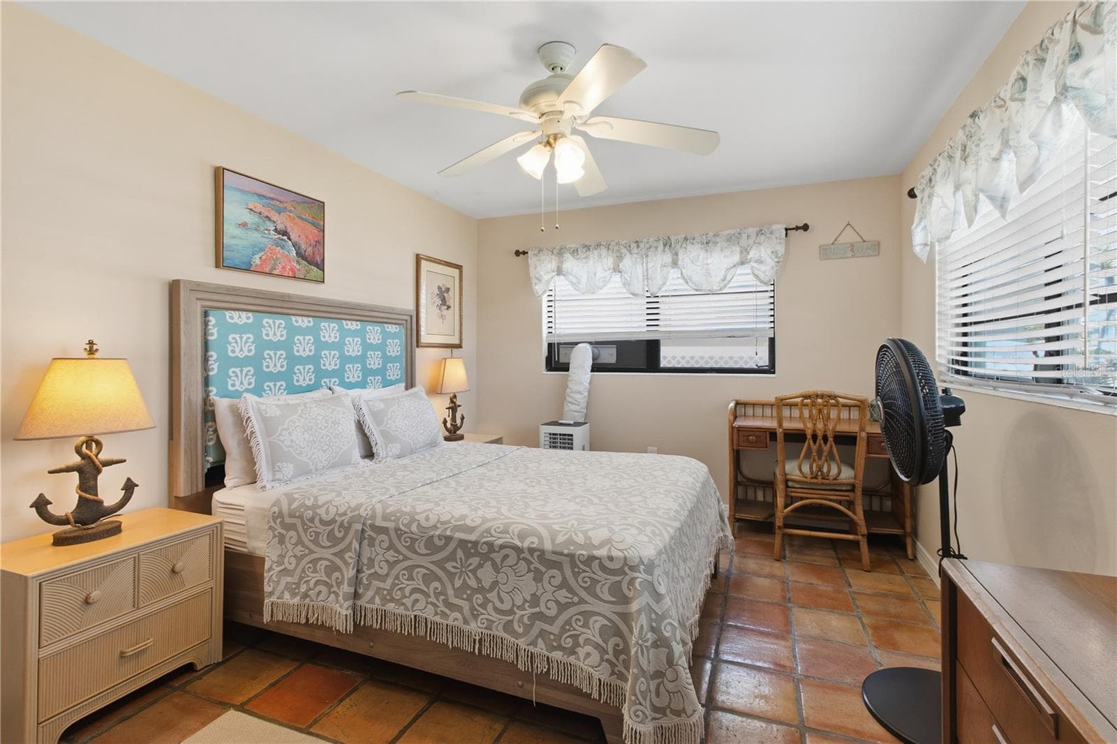 Single Family Residence at 311 59TH ST, HOLMES BEACH, photo 13 of 21