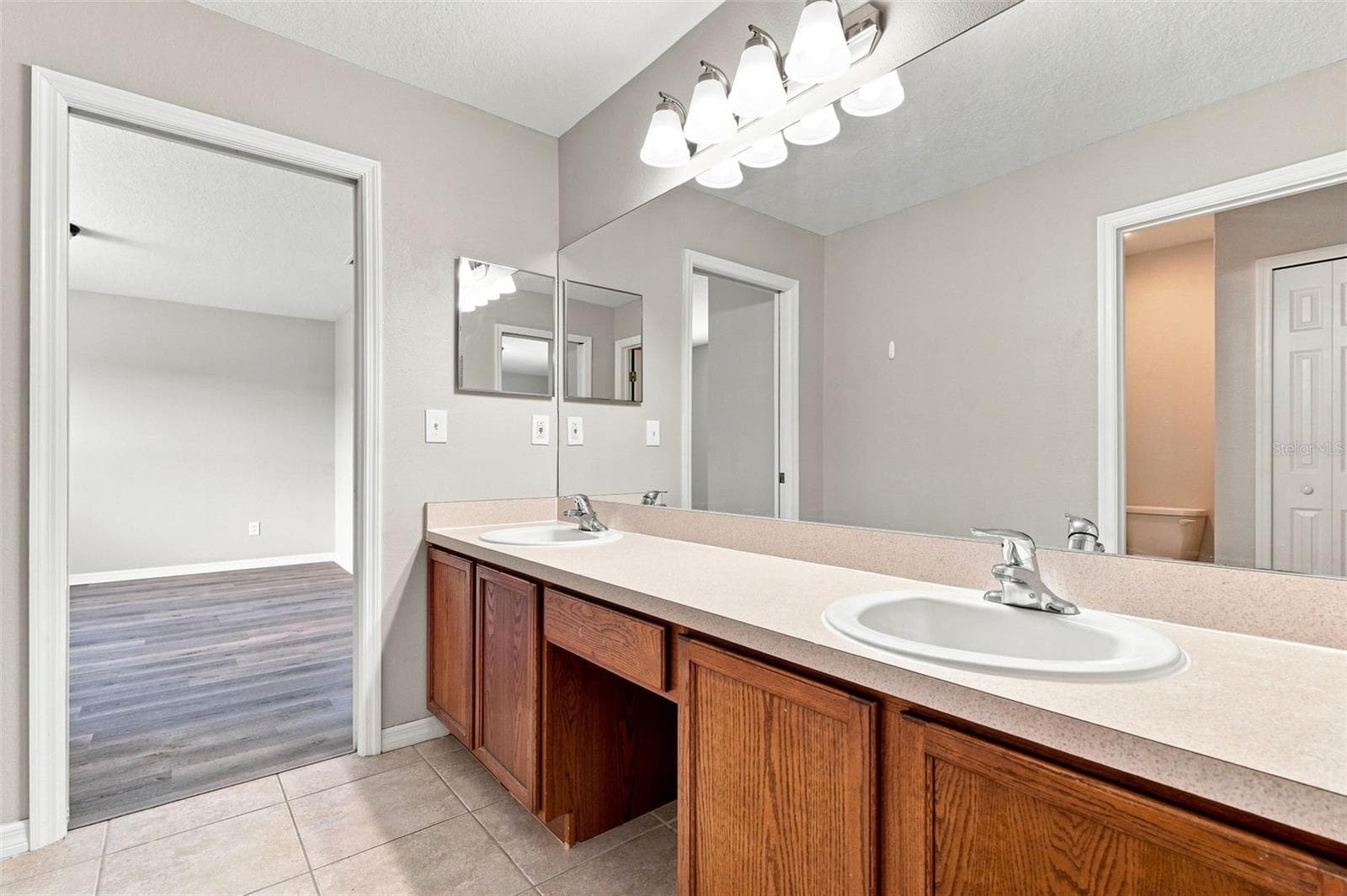Single Family Residence at 5123 CELLO WOOD LN, WESLEY CHAPEL, photo 33 of 42