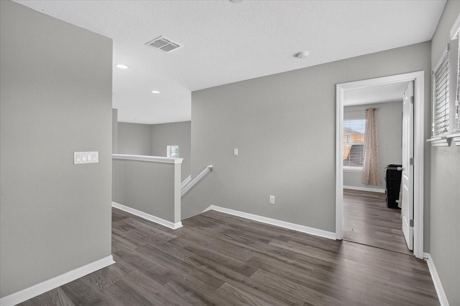 Townhouse at 2169 BROADWAY VIEW AVE, BRANDON, photo 11 of 22