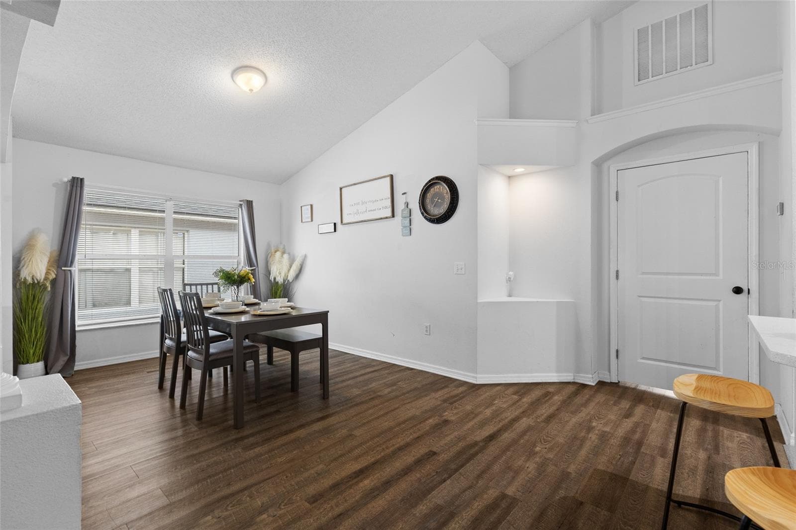 Single Family Residence at 611 SADDLE RIDGE DR, DAVENPORT, photo 15 of 42