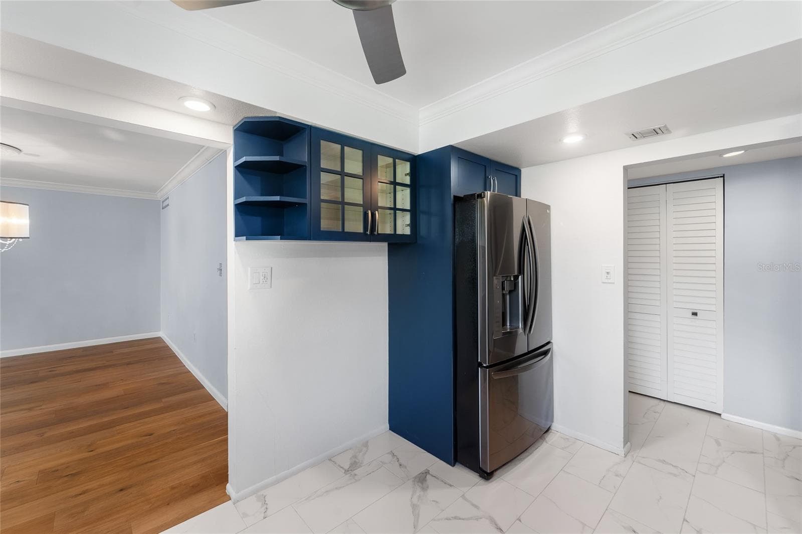 Condominium at 6265 MIDNIGHT PASS RD #102, SARASOTA, photo 13 of 36