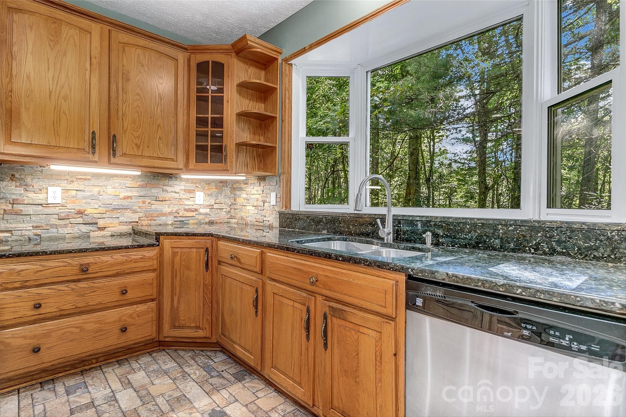 Single Family Residence at 287 Shady Creek Lane, Hendersonville, photo 18 of 48