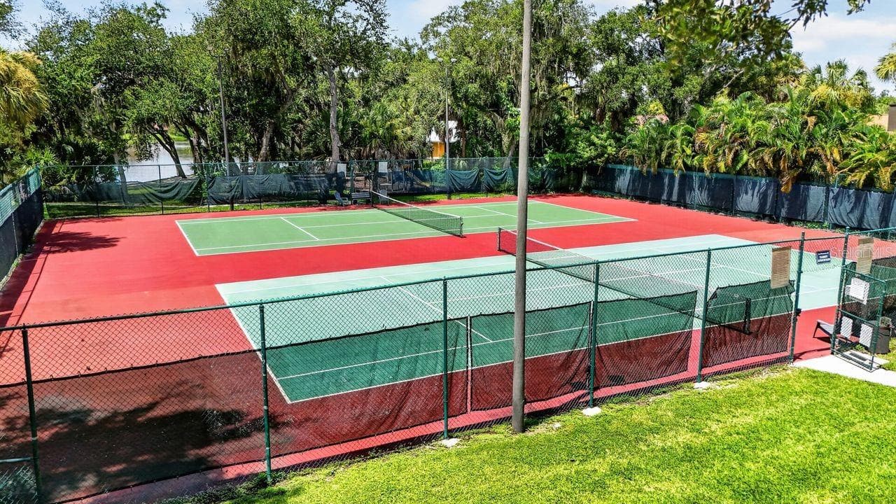 Single Family Residence at 4395 OAK VIEW DR, SARASOTA, photo 62 of 83