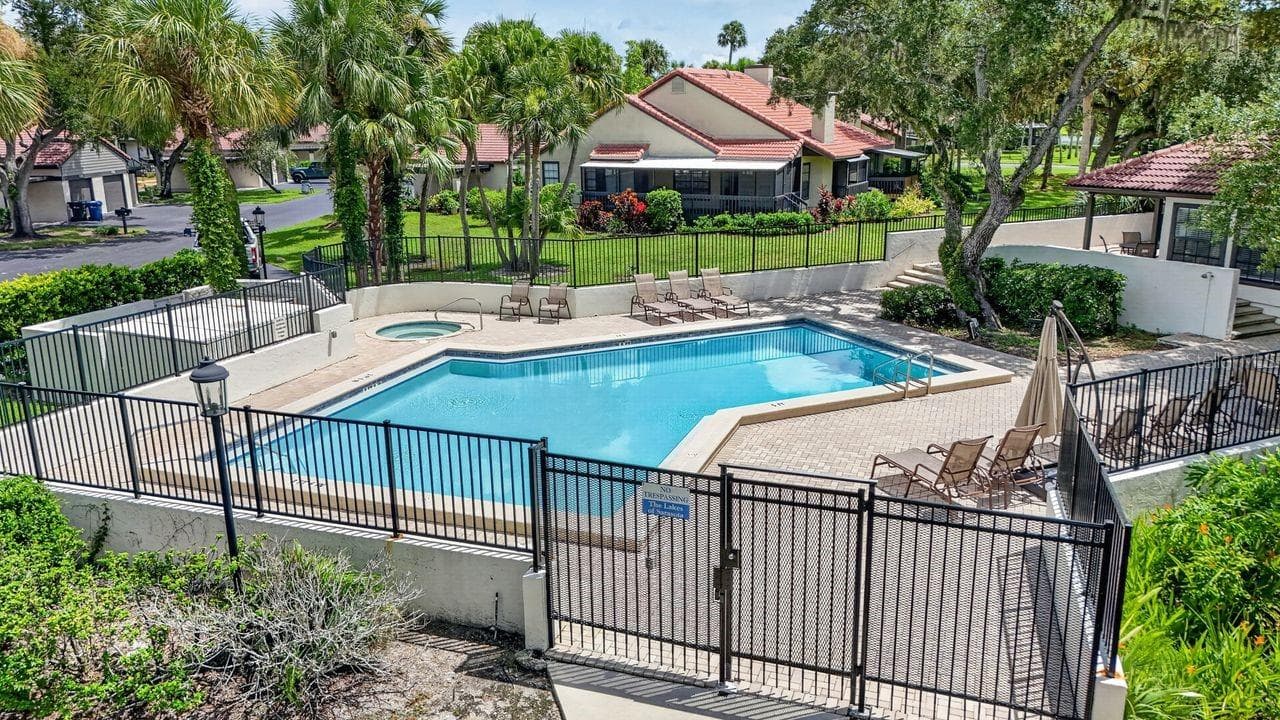 Single Family Residence at 4395 OAK VIEW DR, SARASOTA, photo 68 of 83