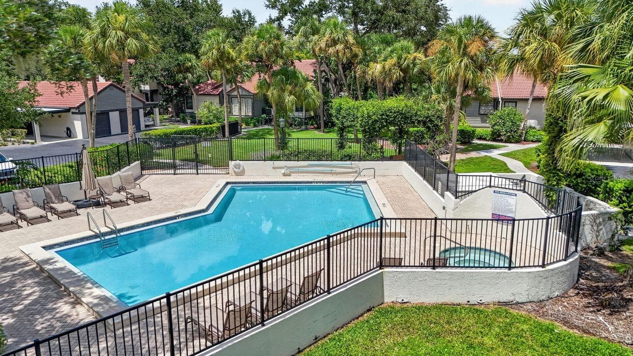 Community Pool 2 - 4395 OAK VIEW DR, SARASOTA